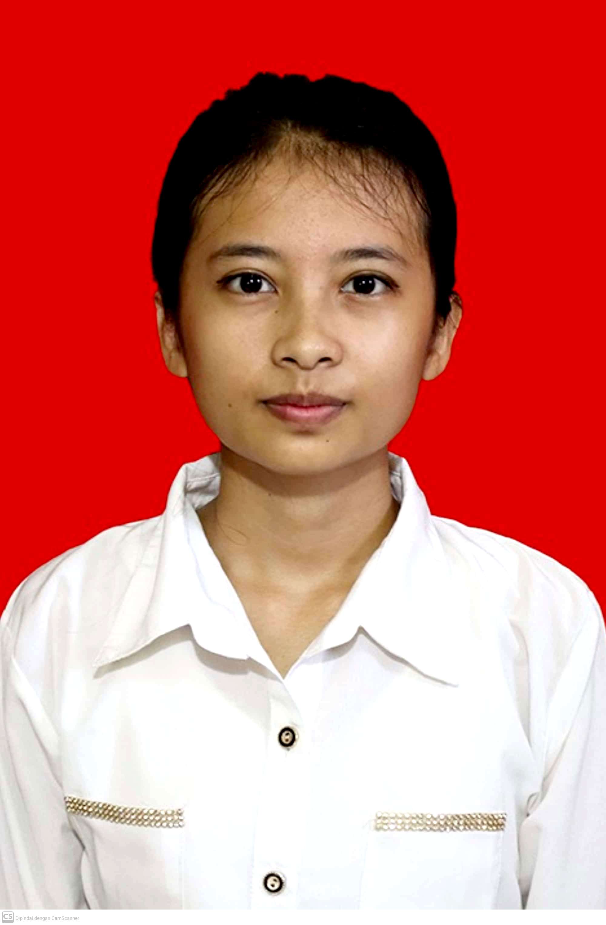 Foto Nadia Rosalinda Hutabarat